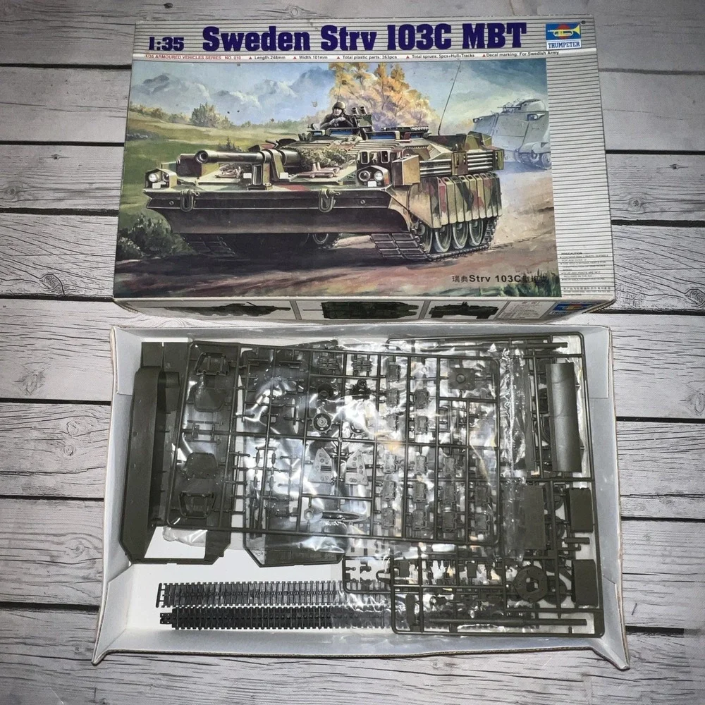 Sweden Strv 103C MBT - Trumpeter 1/35 Unassembled AFV Kit#00310 - READ